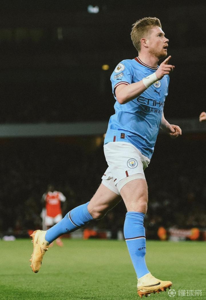 邮报：利物浦开会讨论了卡拉格的报道方式，队内多人对他不满